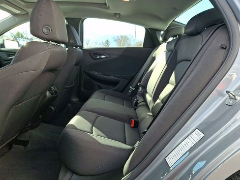 Used 2024 Chevrolet Malibu LT image 9