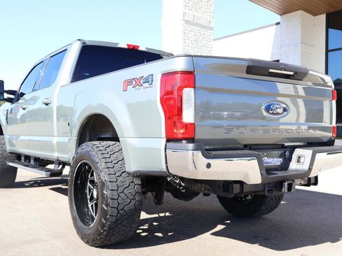 Used 2019 Ford F250 Lariat w/ Lariat Ultimate Package image 3