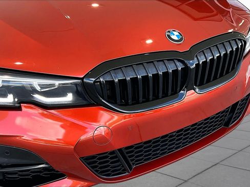Used 2022 BMW 330i Sedan w/ M Sport Package RWD image 29