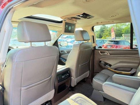 Used 2017 GMC Yukon Denali w/ Open Road Package AWD/4WD image 35