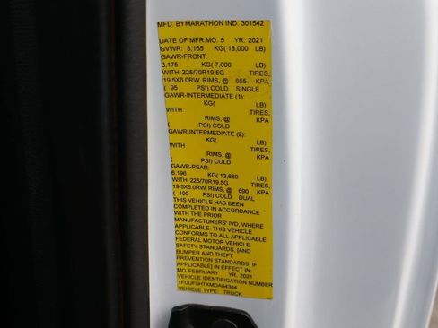 Used 2021 Ford F550 4x4 Regular Cab Super Duty image 52