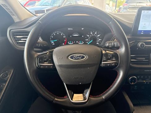 Used 2022 Ford Escape SEL w/ SEL Stealth AWD Package image 18