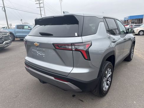 Used 2025 Chevrolet Equinox LT image 5