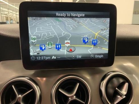 Used 2018 Mercedes-Benz GLA 250 4MATIC image 19
