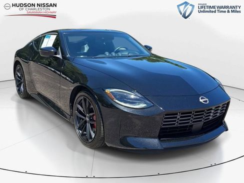 Used 2025 Nissan Z Performance w/ Floor Mat Package RWD image 1