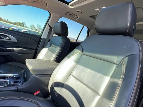 Used 2021 Chevrolet Traverse RS w/ LPO, Floor Liner Package image 15