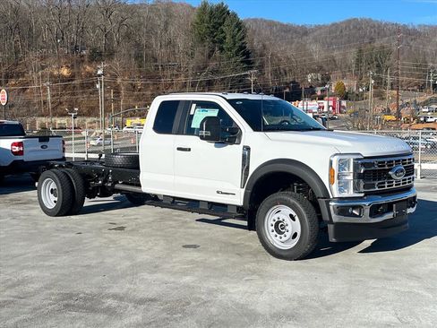 New 2026 Ford F550 4x4 Supercab Super Duty image 1