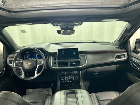 Used 2023 Chevrolet Tahoe Premier w/ Premium Package image 18