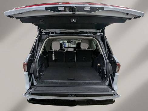 New 2025 Lincoln Navigator L Reserve image 30