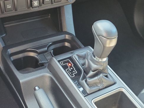 Used 2021 Toyota Tacoma TRD Sport image 28