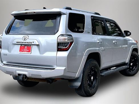 Used 2019 Toyota 4Runner SR5 image 5