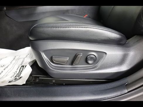 Used 2021 Toyota Camry SE image 17