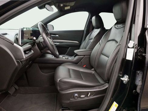 Used 2024 Cadillac XT4 Premium Luxury AWD/4WD image 18
