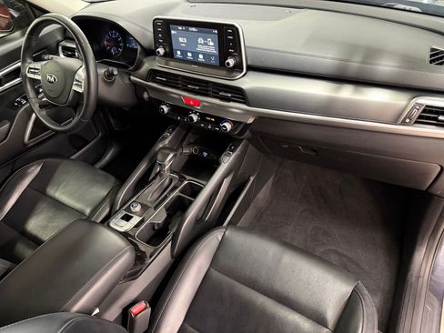 Used 2020 Kia Telluride S FWD image 45