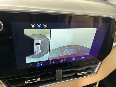 New 2026 Chevrolet Equinox ACTIV w/ Safety and Technology Package FWD image 31