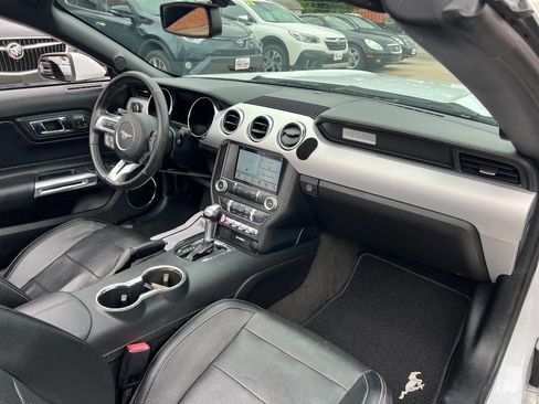Used 2017 Ford Mustang Premium w/ Equipment Group 201A RWD image 19