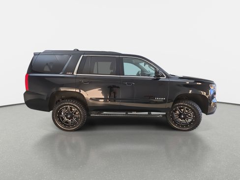 Used 2018 Chevrolet Tahoe LT w/ Luxury Package image 4