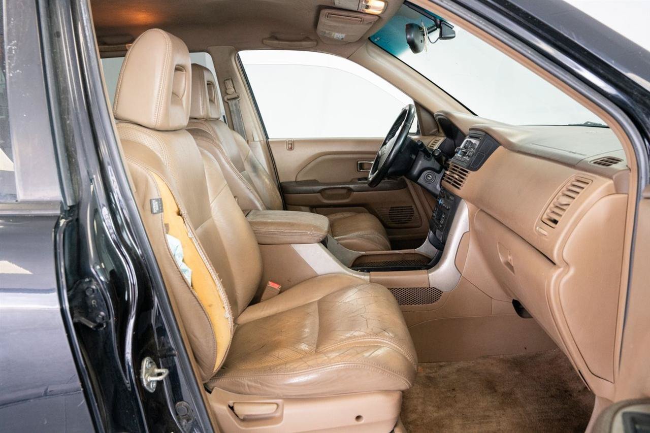 Used 2004 Honda Pilot EX image 10