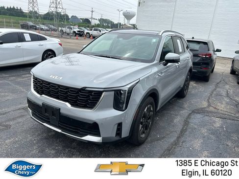Used 2024 Kia Sorento S w/ Panoramic Sunroof Package FWD image 1