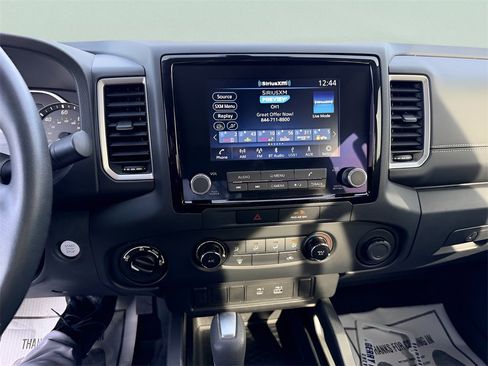 Used 2022 Nissan Frontier SV image 19