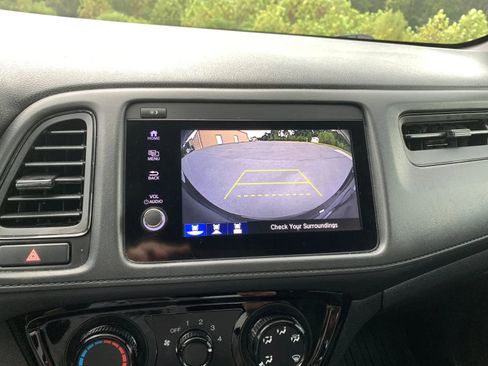 Used 2021 Honda HR-V Sport image 13