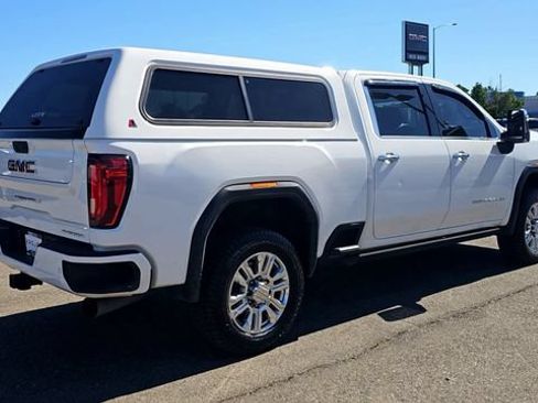 Used 2021 GMC Sierra 3500 Denali w/ Denali Ultimate Package AWD/4WD image 9