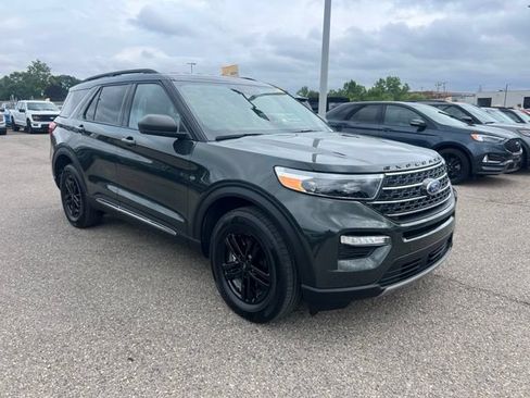 Certified 2024 Ford Explorer XLT w/ Equipment Group 202A AWD/4WD image 2