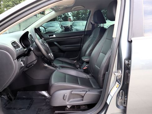 Used 2012 Volkswagen Jetta TDI FWD image 14