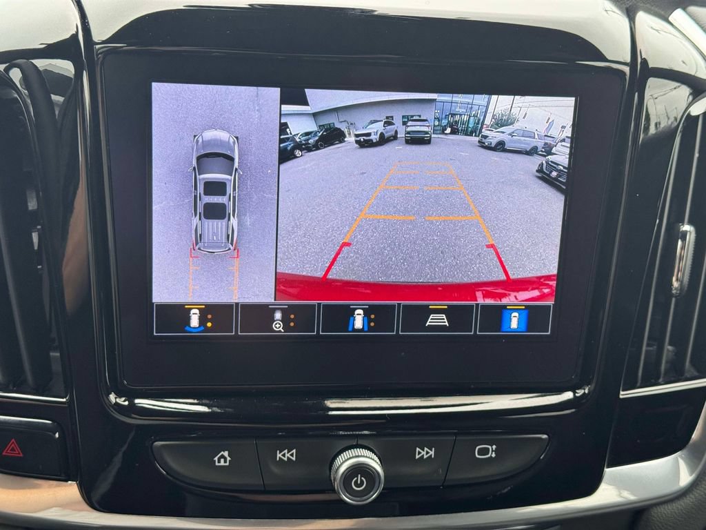 Used 2023 Chevrolet Traverse RS AWD/4WD image 27