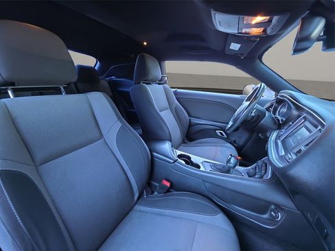 Used 2015 Dodge Challenger R/T w/ Quick Order Package 28B R/T image 18