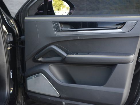 Used 2024 Porsche Cayenne Turbo GT image 26