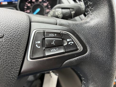 Used 2018 Ford Escape SEL w/ Ford Safe & Smart Package image 26