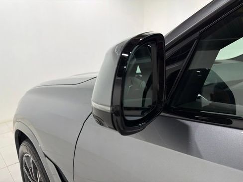 Certified 2024 BMW X6 xDrive40i w/ Premium Package AWD/4WD image 9