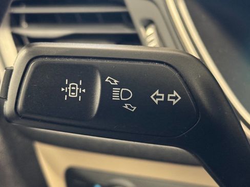 Used 2021 Ford Escape SE image 29