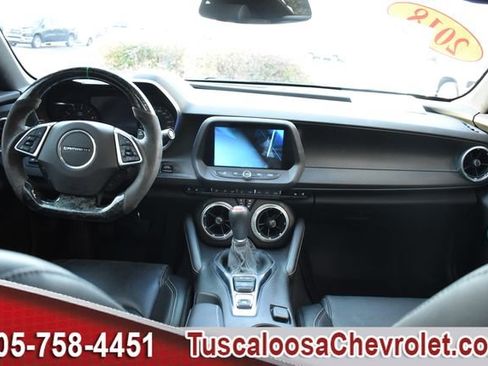 Used 2018 Chevrolet Camaro SS image 3