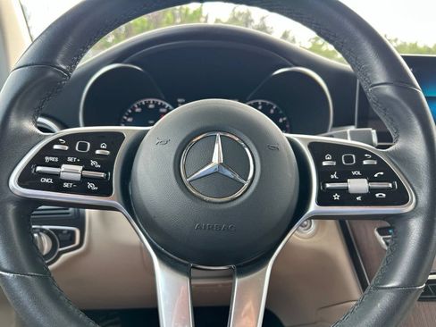 Used 2022 Mercedes-Benz GLC 300 image 20