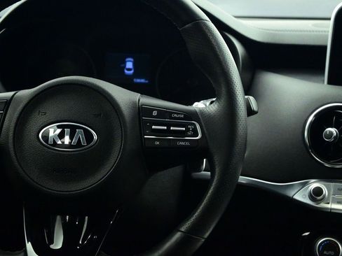 Certified 2019 Kia Stinger GT image 12