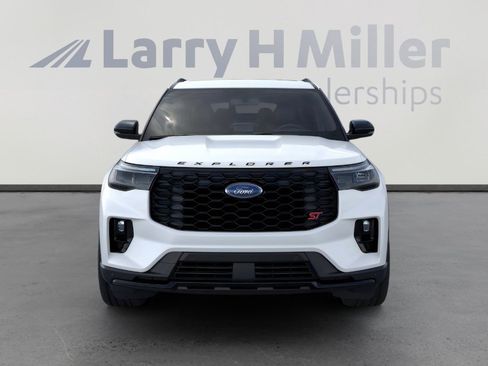 New 2026 Ford Explorer ST AWD/4WD image 6