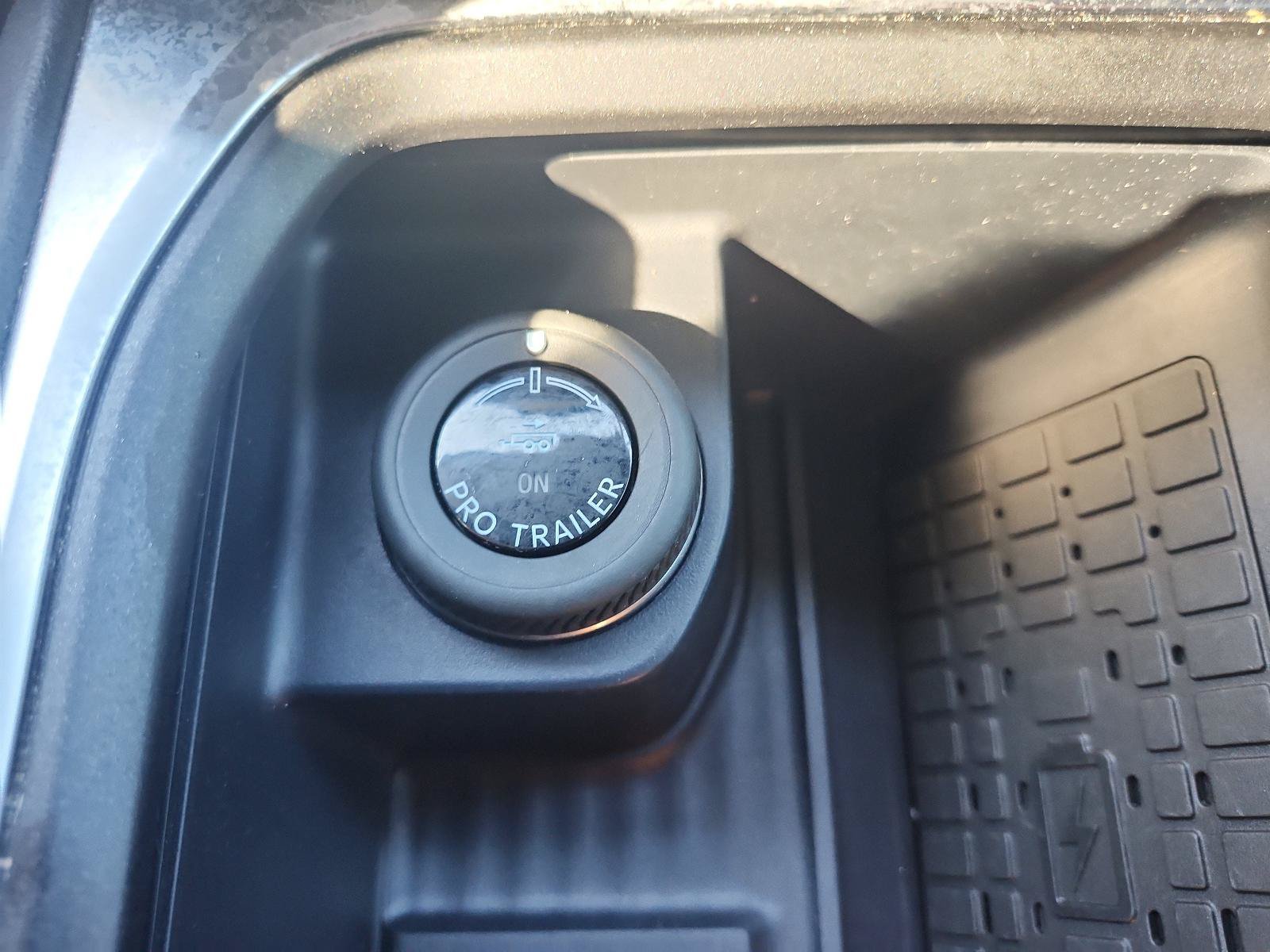 Used 2025 Ford Expedition Tremor AWD/4WD image 22
