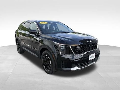 Used 2024 Kia Sorento S AWD/4WD image 8