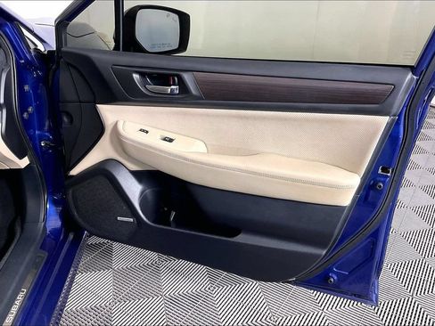 Used 2017 Subaru Legacy 2.5i Limited AWD/4WD image 23
