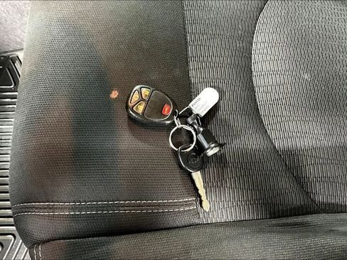 Used 2015 Chevrolet Traverse LT image 29