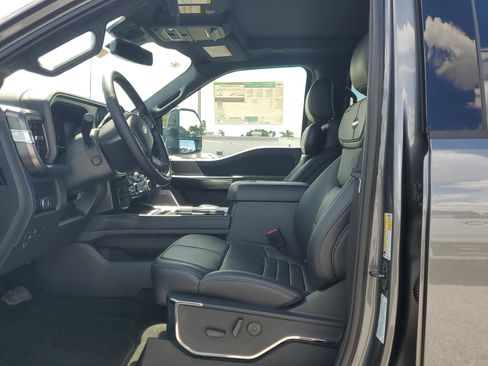 New 2026 Ford F450 Platinum w/ FX4 Off-Road Package image 16