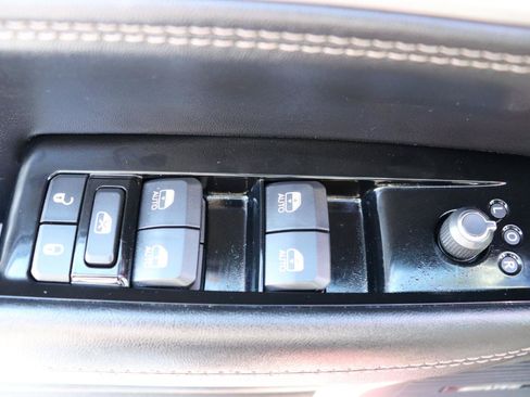 Used 2024 Jeep Wagoneer Series III AWD/4WD image 56