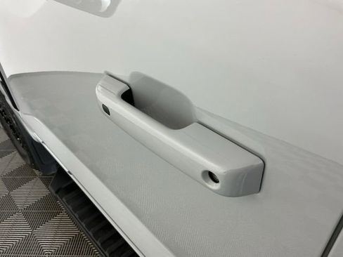 Used 2025 Ford F350 Lariat w/ Black Appearance Package image 14