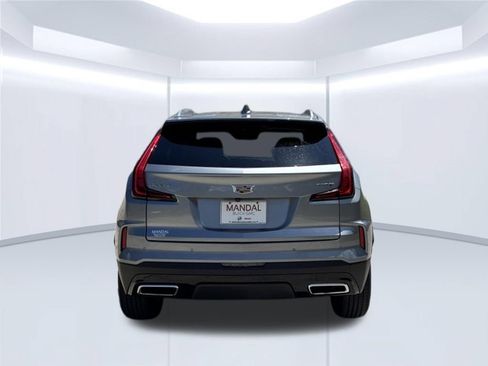 Used 2025 Cadillac XT4 Premium Luxury FWD image 6