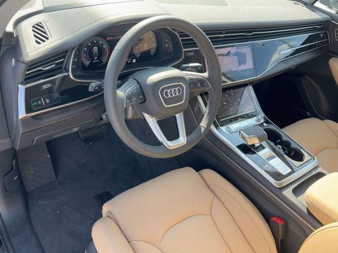 New 2025 Audi Q7 3.0T Prestige image 4