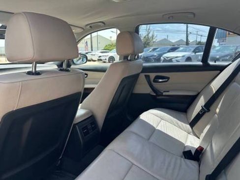 Used 2011 BMW 328i Sedan RWD image 16