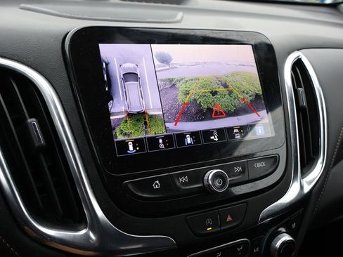 Used 2023 Chevrolet Equinox Premier AWD/4WD image 25