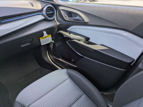 New 2026 Chevrolet Trax LT w/ Driver Confidence Package FWD image 11